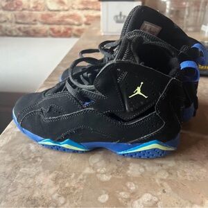 Jordan Kids Sneakers in Black with Blue and Lime